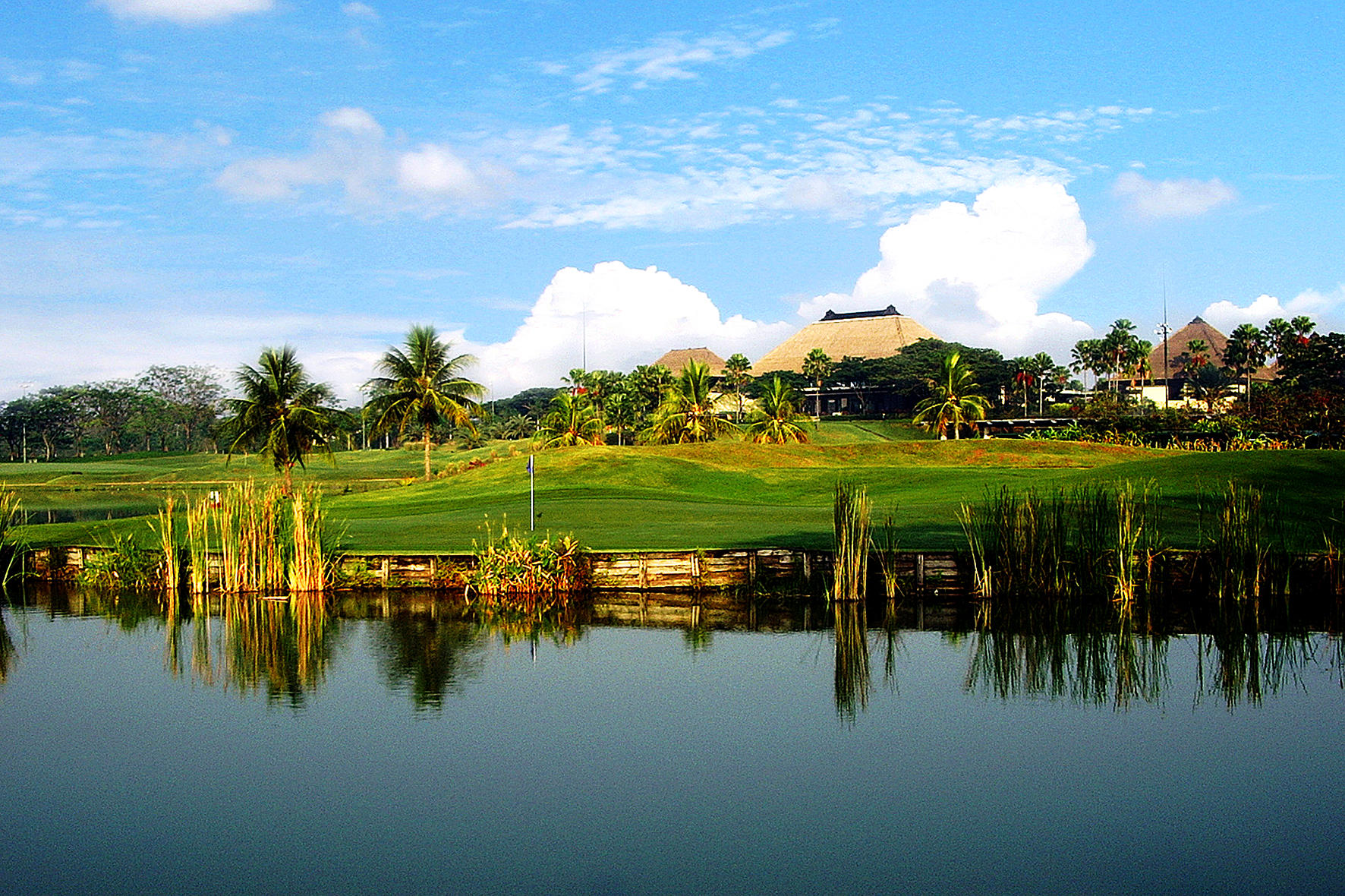 3 Ciputra Golf1